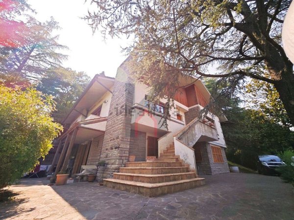 casa indipendente in vendita a Predappio in zona Trivella