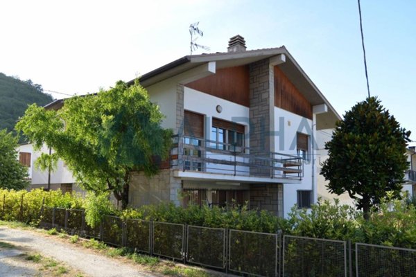 casa indipendente in vendita a Predappio in zona San Savino