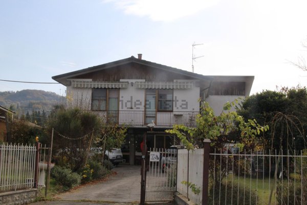 casa indipendente in vendita a Predappio