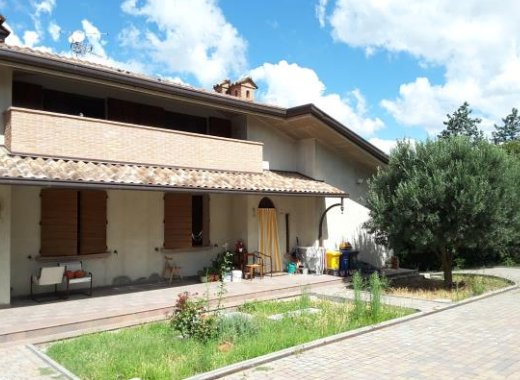 casa indipendente in vendita a Predappio