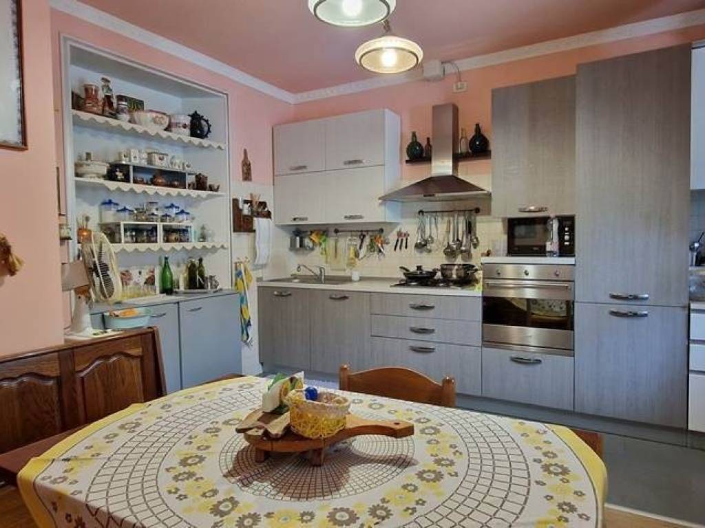 casa indipendente in vendita a Predappio in zona Tontola