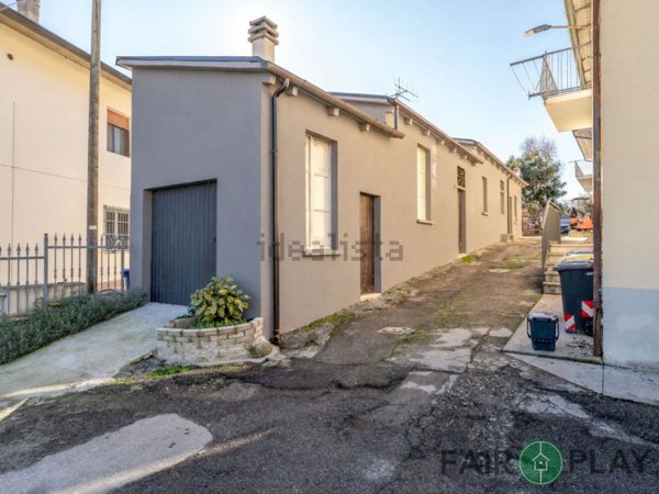 casa indipendente in vendita a Predappio in zona Fiumana