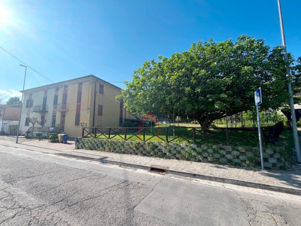 casa indipendente in vendita a Predappio in zona Tontola