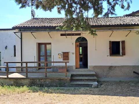 casa indipendente in vendita a Predappio in zona Montemaggiore