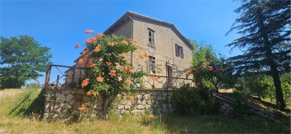 casa indipendente in vendita a Predappio in zona Dovia