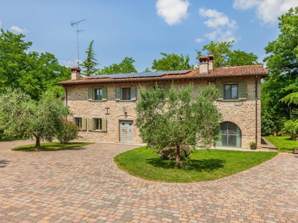 casa indipendente in vendita a Rocca San Casciano