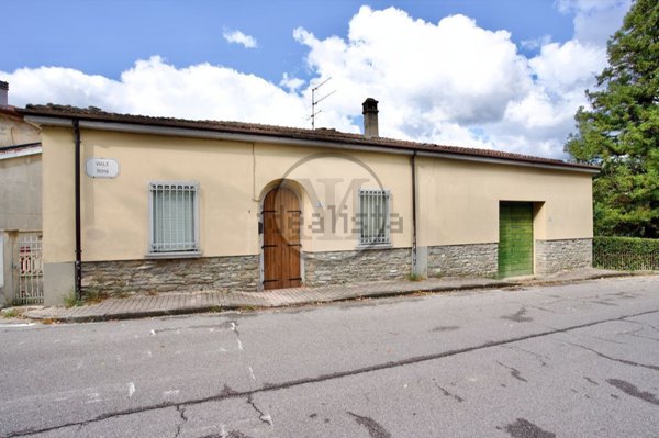 casa indipendente in vendita a Rocca San Casciano