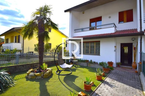 casa indipendente in vendita a Rocca San Casciano