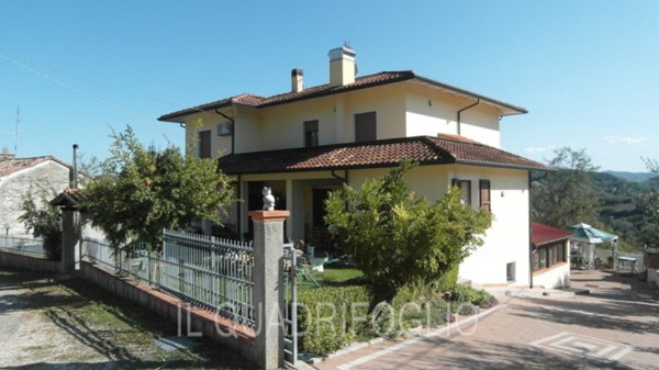 casa indipendente in vendita a Roncofreddo in zona Sorrivoli