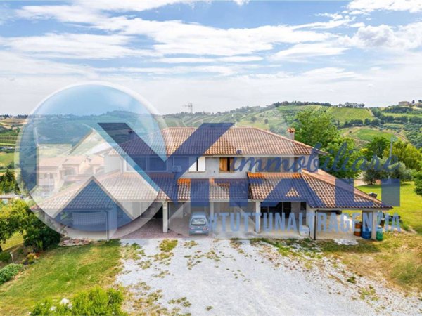 casa indipendente in vendita a Roncofreddo