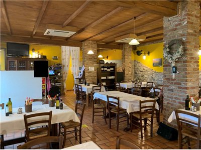 negozio in vendita a Roncofreddo