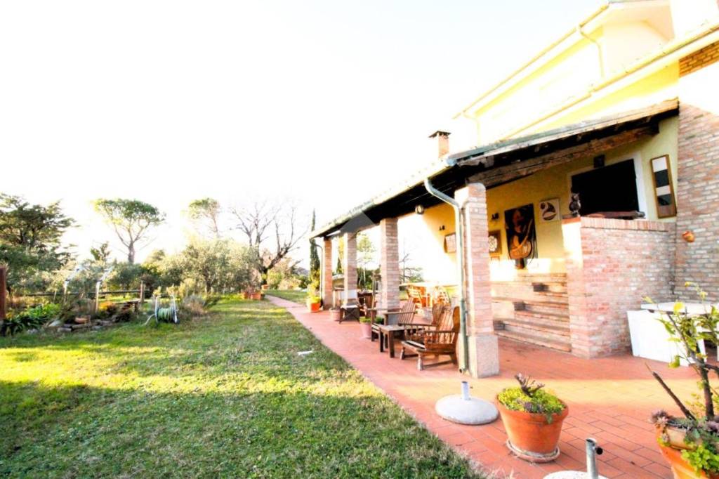 casa indipendente in vendita a Roncofreddo in zona Villa Venti