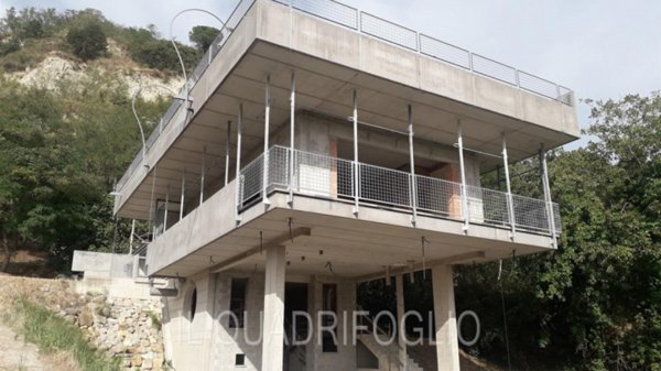 casa indipendente in vendita a Roncofreddo in zona Sorrivoli