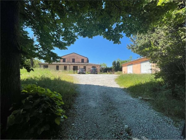 casa indipendente in vendita a Roncofreddo