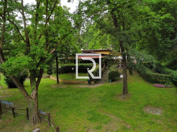 negozio in vendita a Roncofreddo in zona Diolaguardia