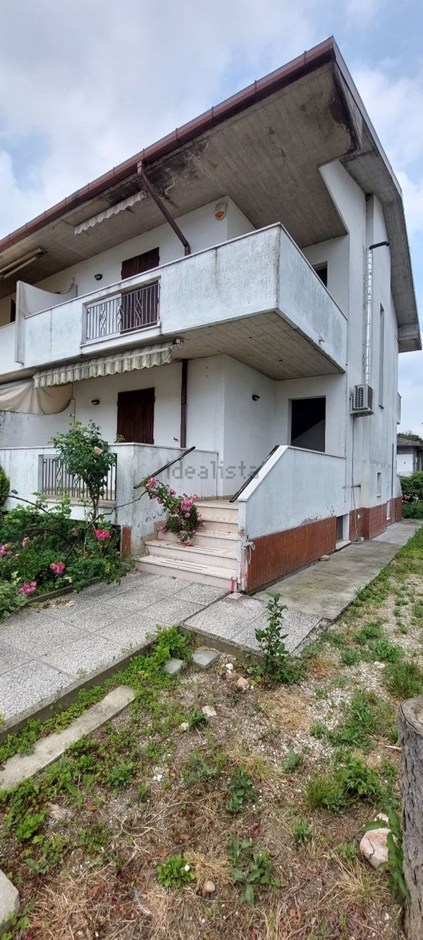 casa indipendente in vendita a Roncofreddo in zona Gualdo