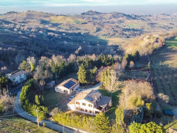 casa indipendente in vendita a Roncofreddo