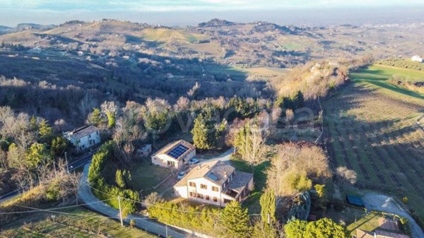 casa indipendente in vendita a Roncofreddo