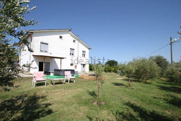 casa indipendente in vendita a Roncofreddo