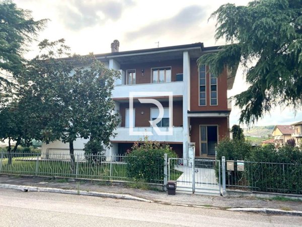 appartamento in vendita a Roncofreddo in zona Gualdo