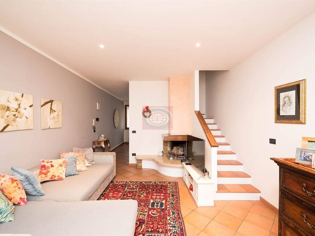 casa indipendente in vendita a Roncofreddo in zona Gualdo