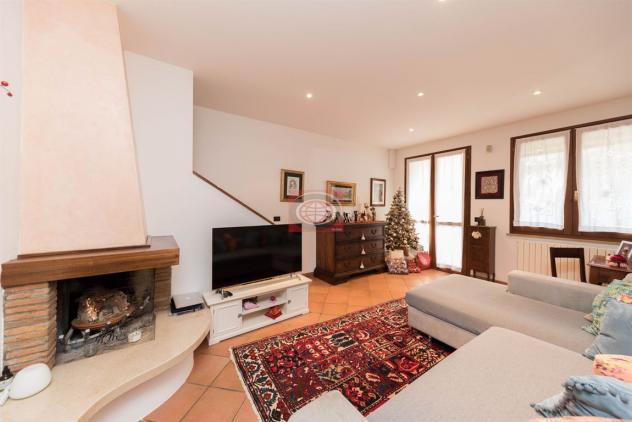 casa indipendente in vendita a Roncofreddo in zona Gualdo