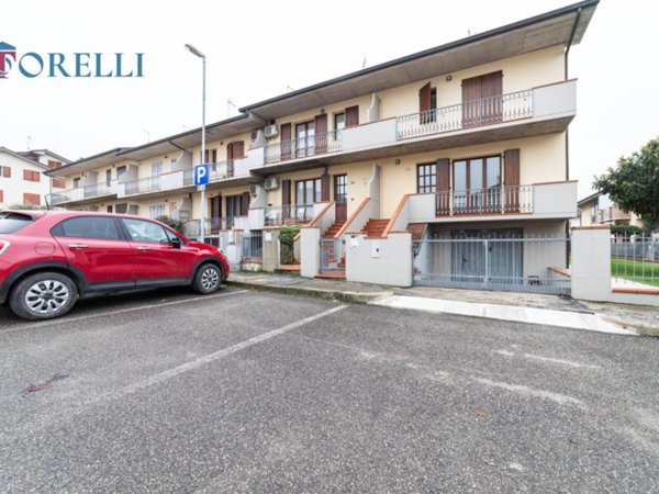 casa indipendente in vendita a Roncofreddo in zona Gualdo