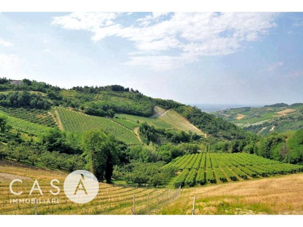 terreno edificabile in vendita a Roncofreddo in zona Villa Venti