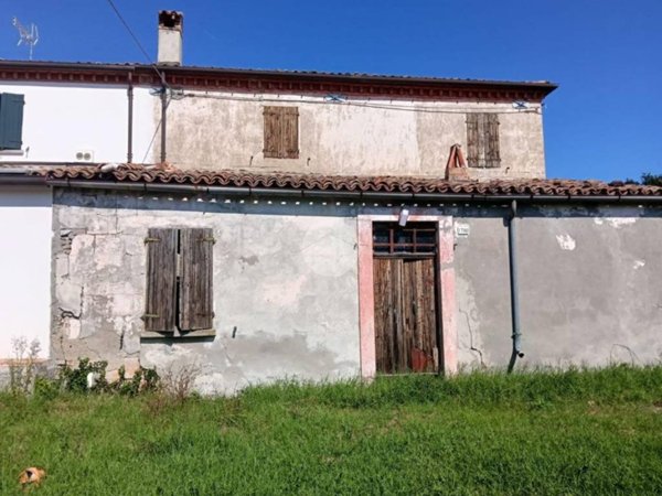 casa indipendente in vendita a Roncofreddo in zona Santa Paola