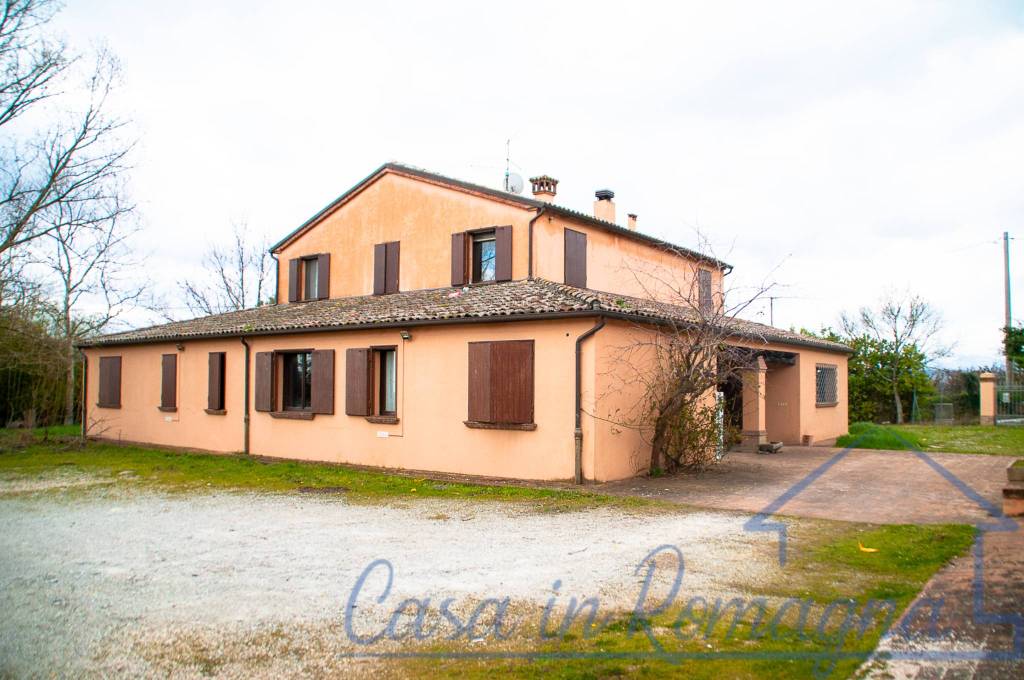 casa indipendente in vendita a Roncofreddo