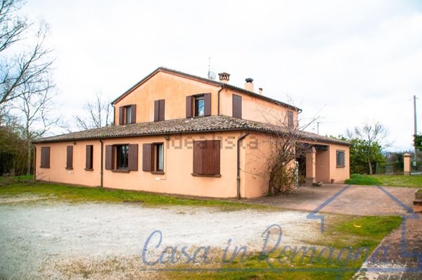 casa indipendente in vendita a Roncofreddo