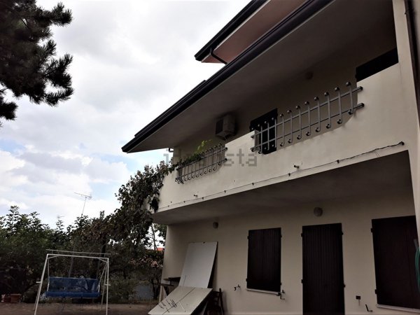 casa indipendente in vendita a Roncofreddo