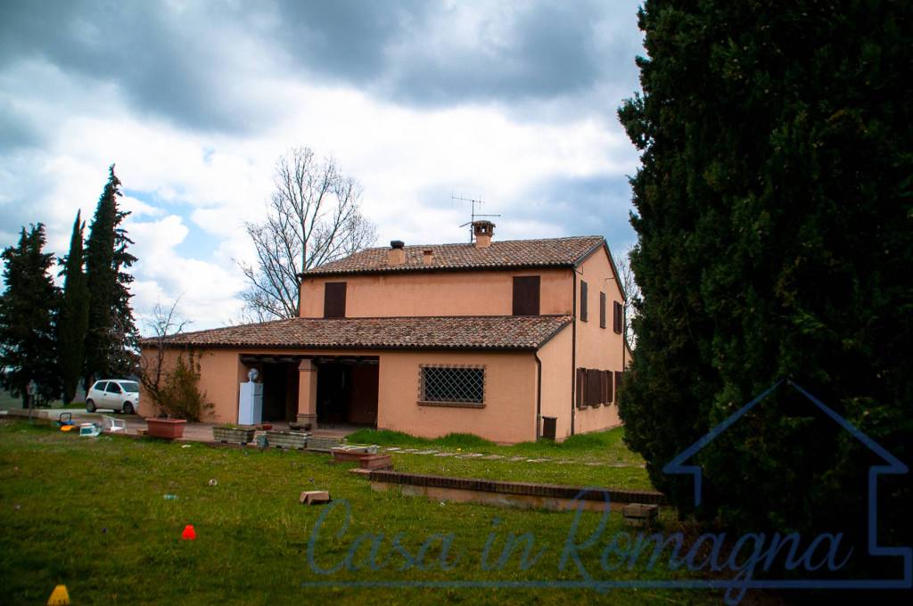casa indipendente in vendita a Roncofreddo in zona Santa Paola