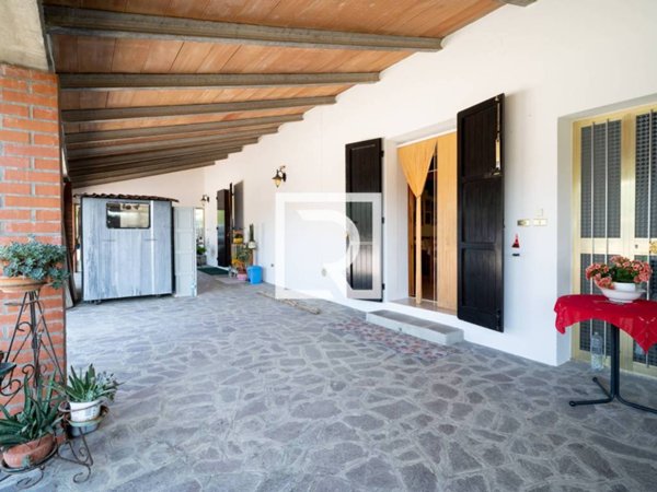 casa indipendente in vendita a Roncofreddo