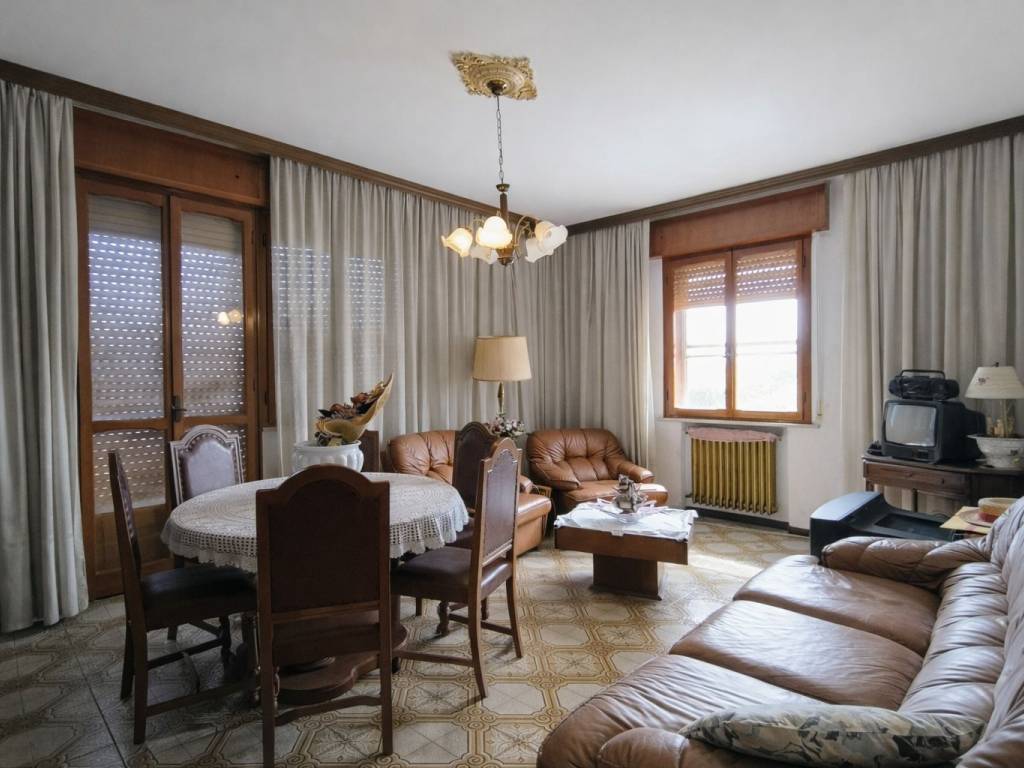 appartamento in vendita a Roncofreddo in zona Cento