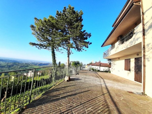 casa indipendente in vendita a Roncofreddo in zona Santa Paola