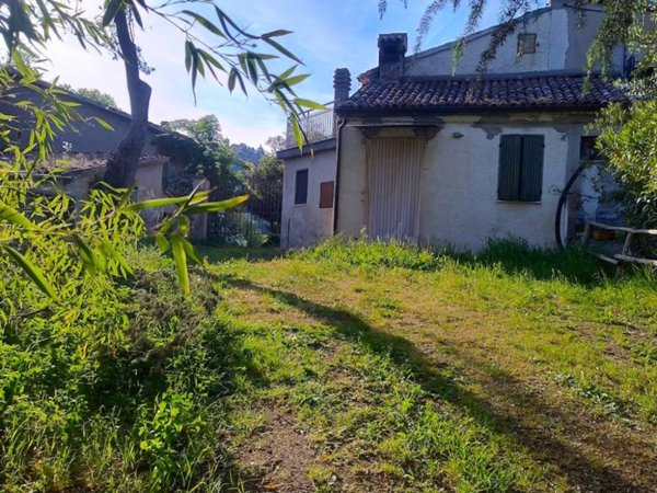 casa indipendente in vendita a Roncofreddo