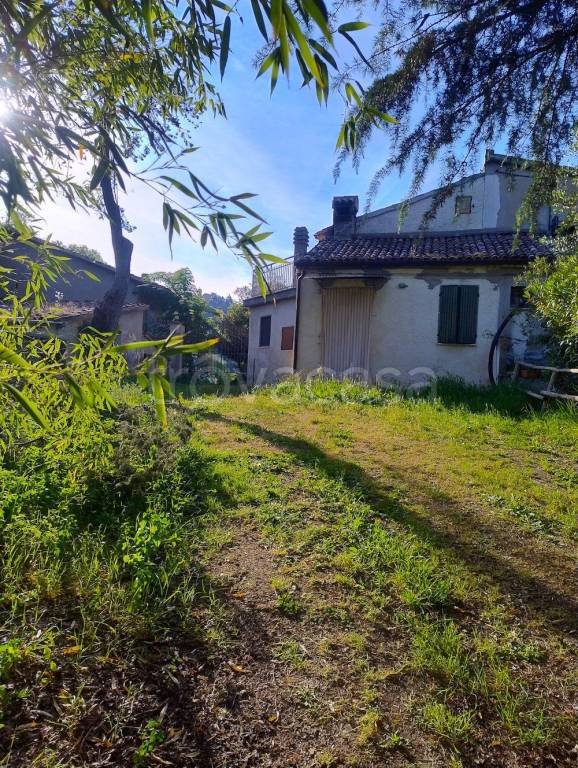 casa indipendente in vendita a Roncofreddo
