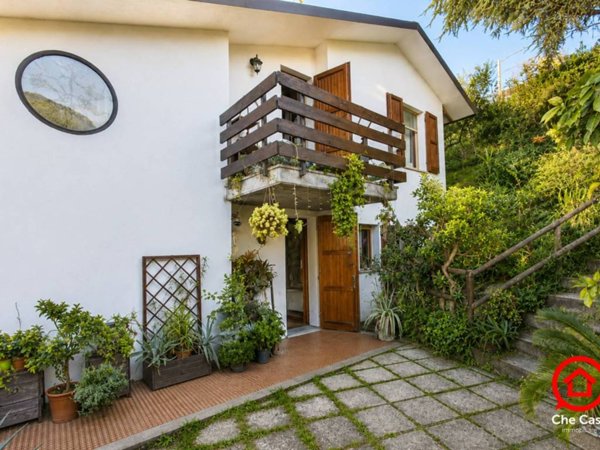 casa indipendente in vendita a Roncofreddo in zona Diolaguardia