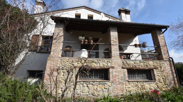 casa indipendente in vendita a Roncofreddo in zona Sorrivoli