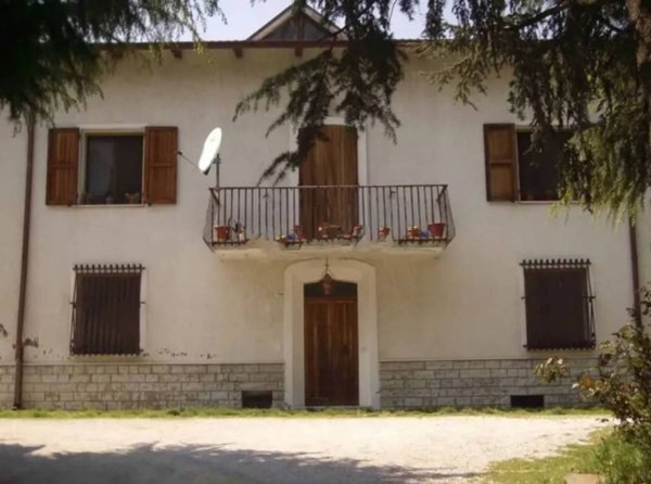 casa indipendente in vendita a Roncofreddo in zona Gualdo