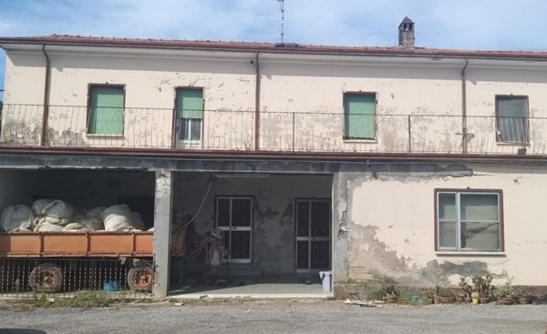 casa indipendente in vendita a San Mauro Pascoli