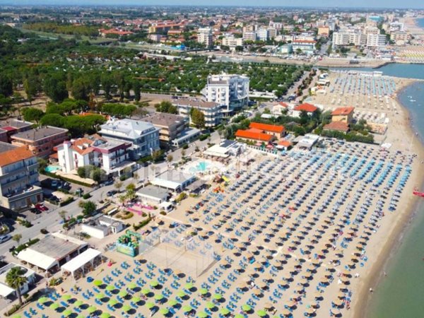 intera palazzina in vendita a San Mauro Pascoli in zona San Mauro a Mare