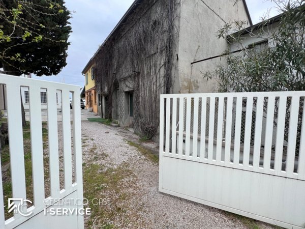 casa indipendente in vendita a San Mauro Pascoli