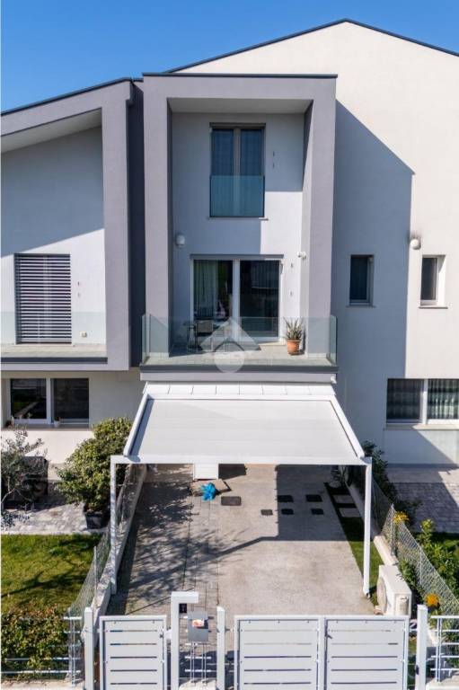 casa indipendente in vendita a San Mauro Pascoli