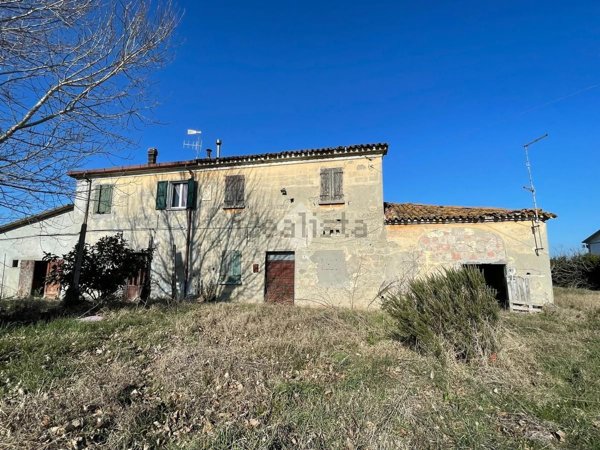 quadrivano in vendita a San Mauro Pascoli
