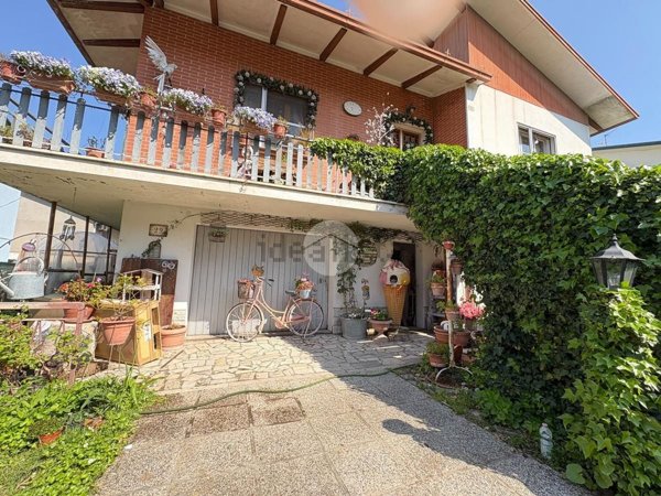 casa indipendente in vendita a San Mauro Pascoli