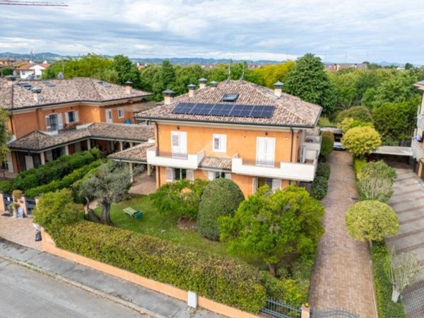 casa indipendente in vendita a San Mauro Pascoli