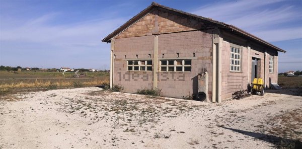 locale commerciale in vendita a San Mauro Pascoli