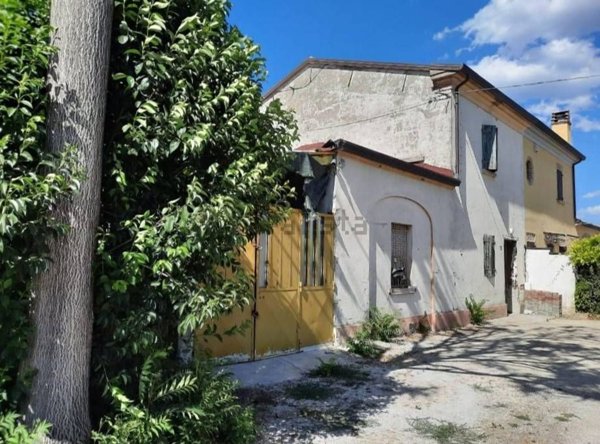 casa indipendente in vendita a San Mauro Pascoli